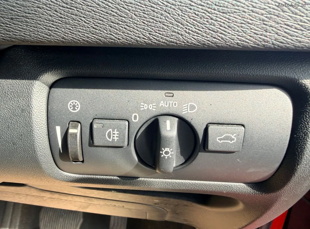 2015 Volvo V40 – photo 16