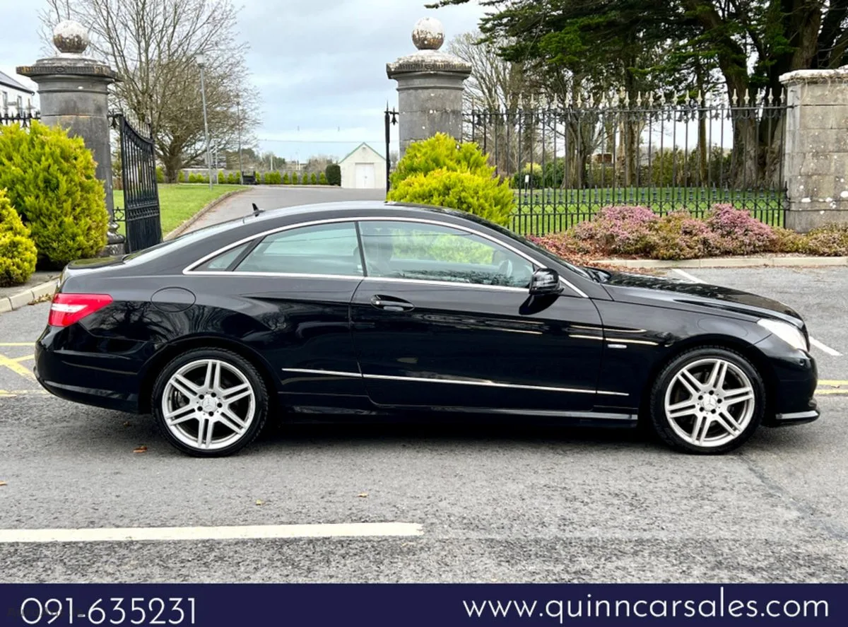 2011 Mercedes-Benz E-Class – photo 2