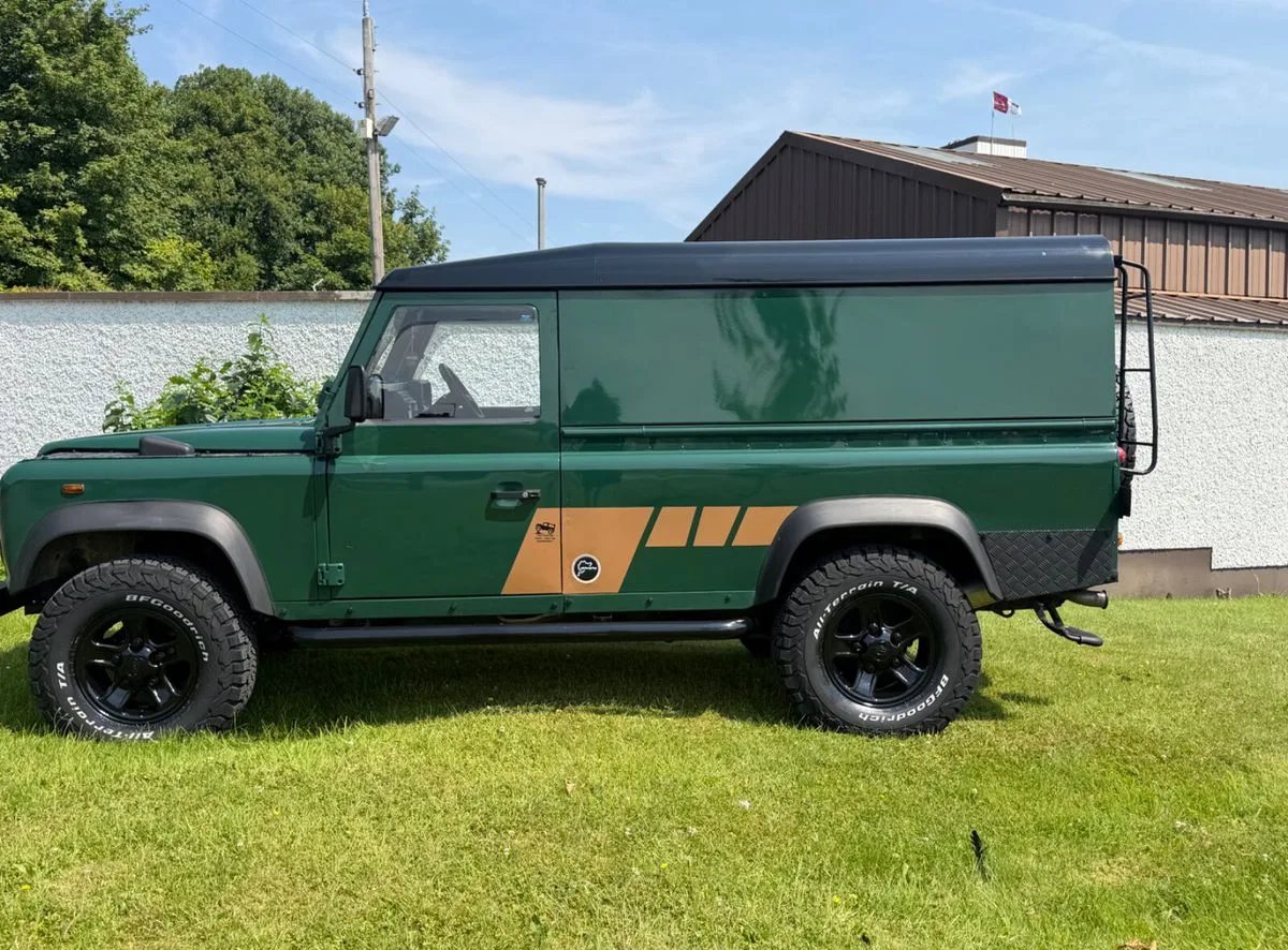 2006 Land Rover Defender