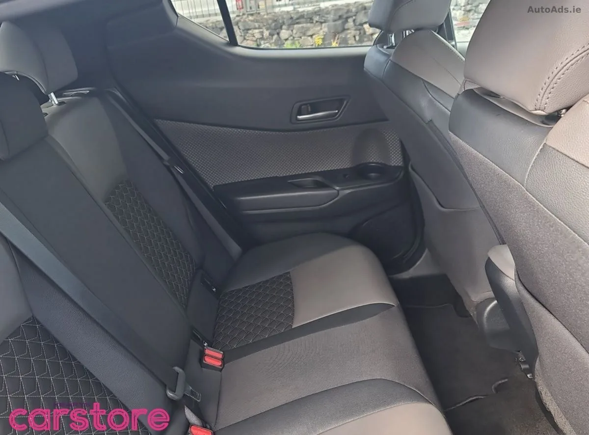 2023 Toyota C-HR – photo 13
