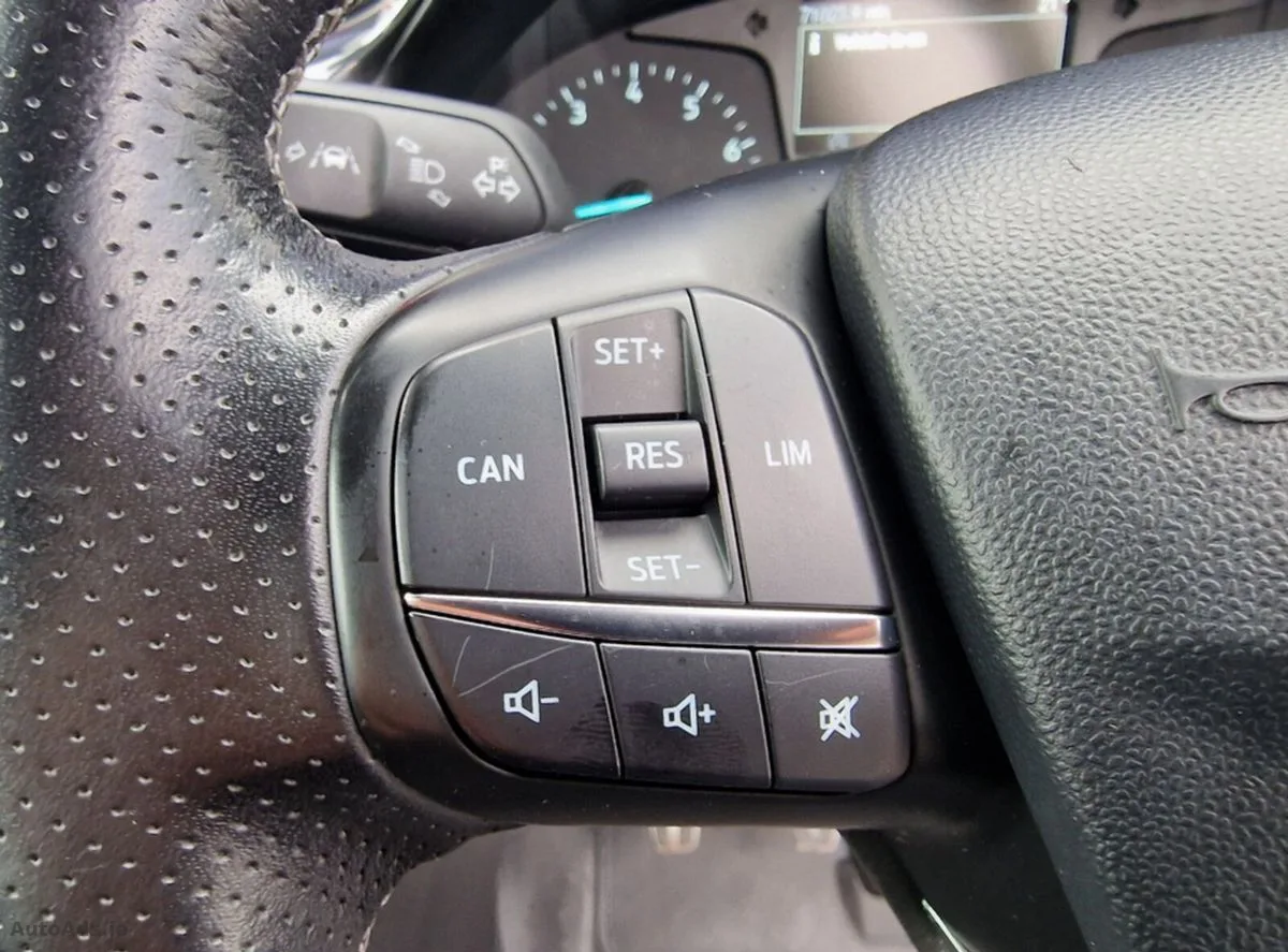 2018 Ford Fiesta – photo 18