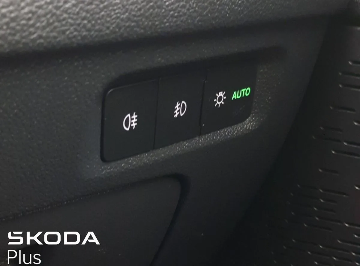 2023 Skoda Octavia – photo 18