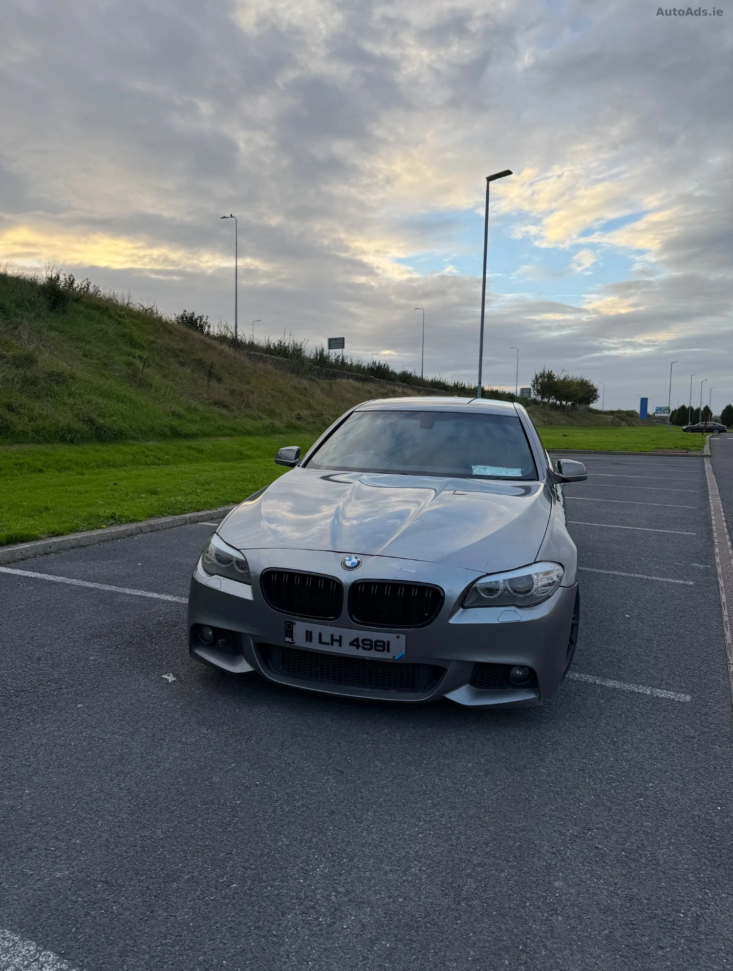 2011 BMW 5 Series – photo 2