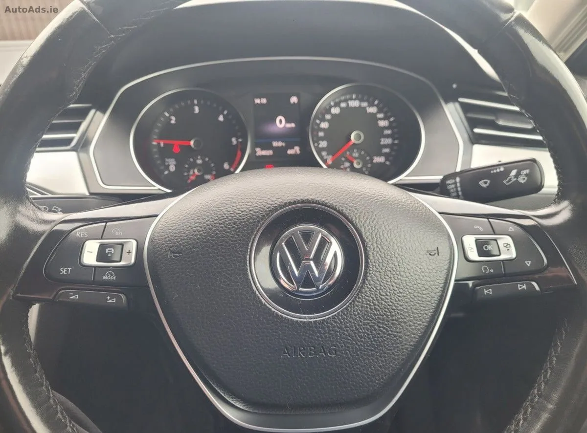2018 Volkswagen Passat – photo 8