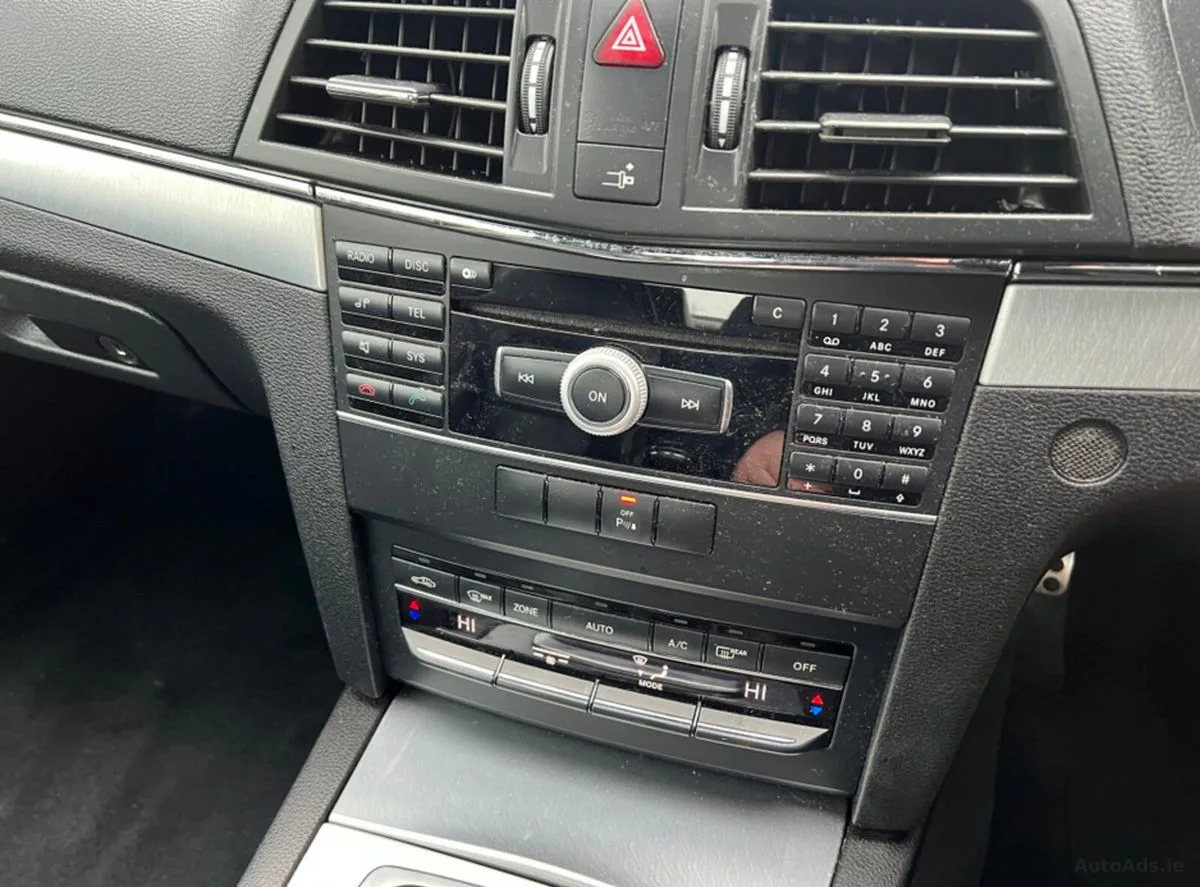 2011 Mercedes-Benz E-Class – photo 11