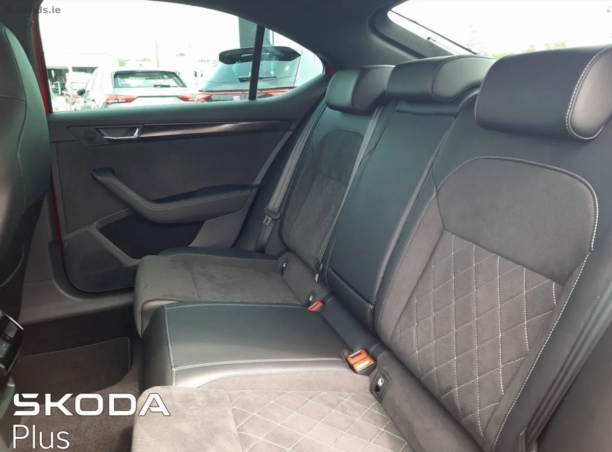 2024 Skoda Superb – photo 7