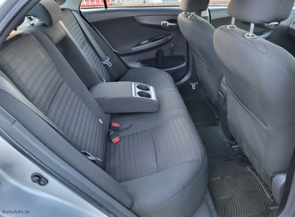 2010 Toyota Corolla – photo 13