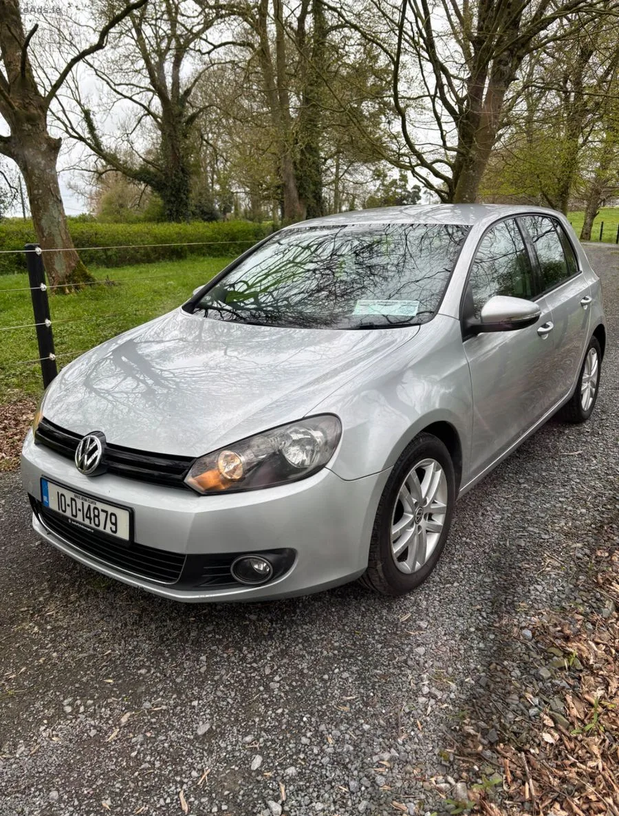 2010 Volkswagen Golf – photo 2