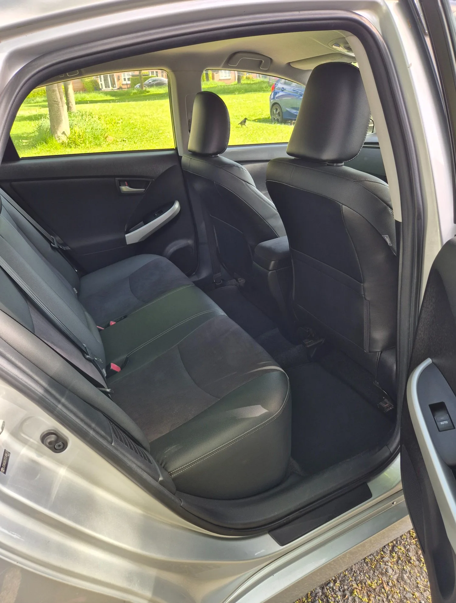 2012 Toyota Prius – photo 9