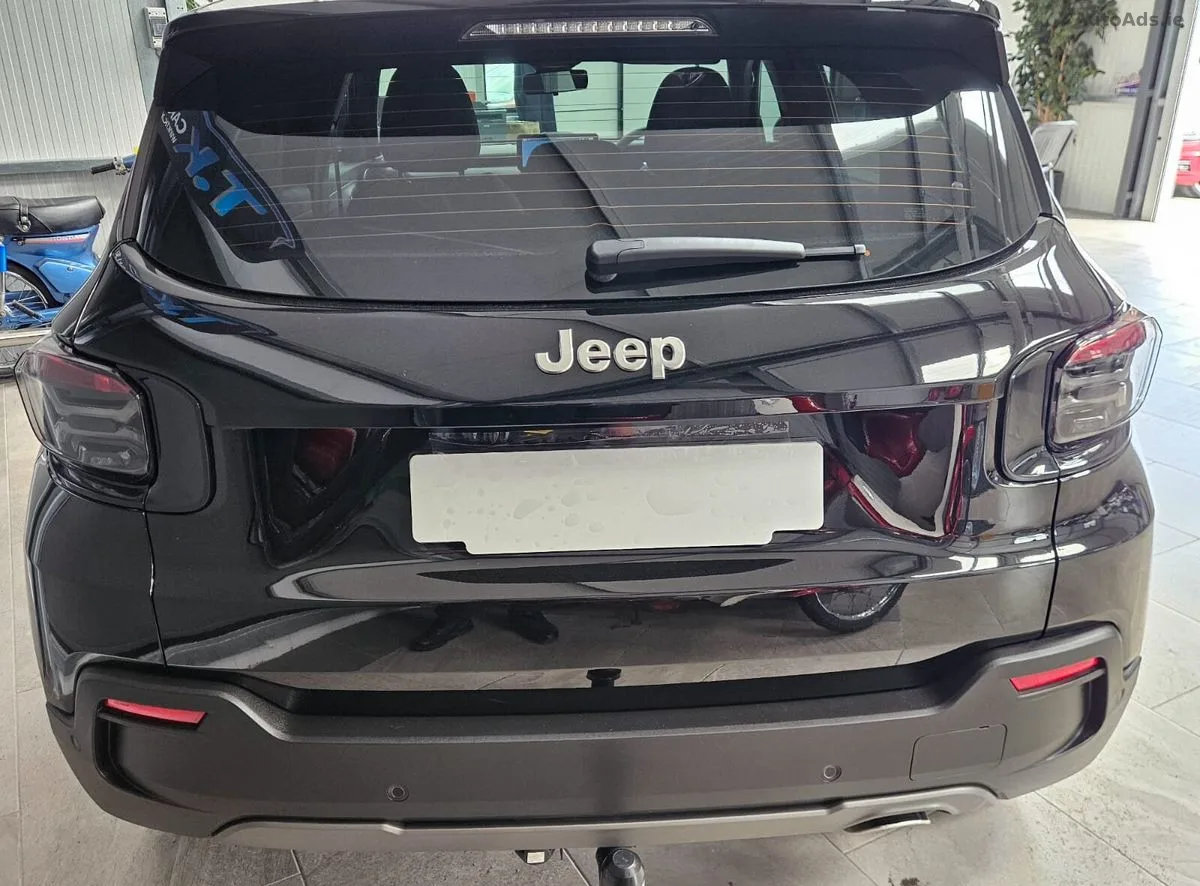 2026 Jeep Avenger – photo 4
