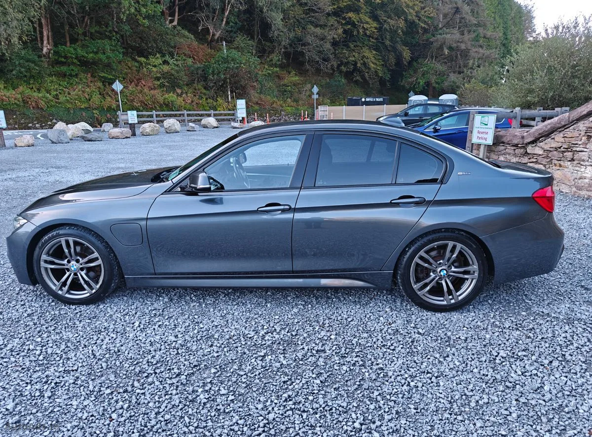 2016 BMW 3-Series – photo 6