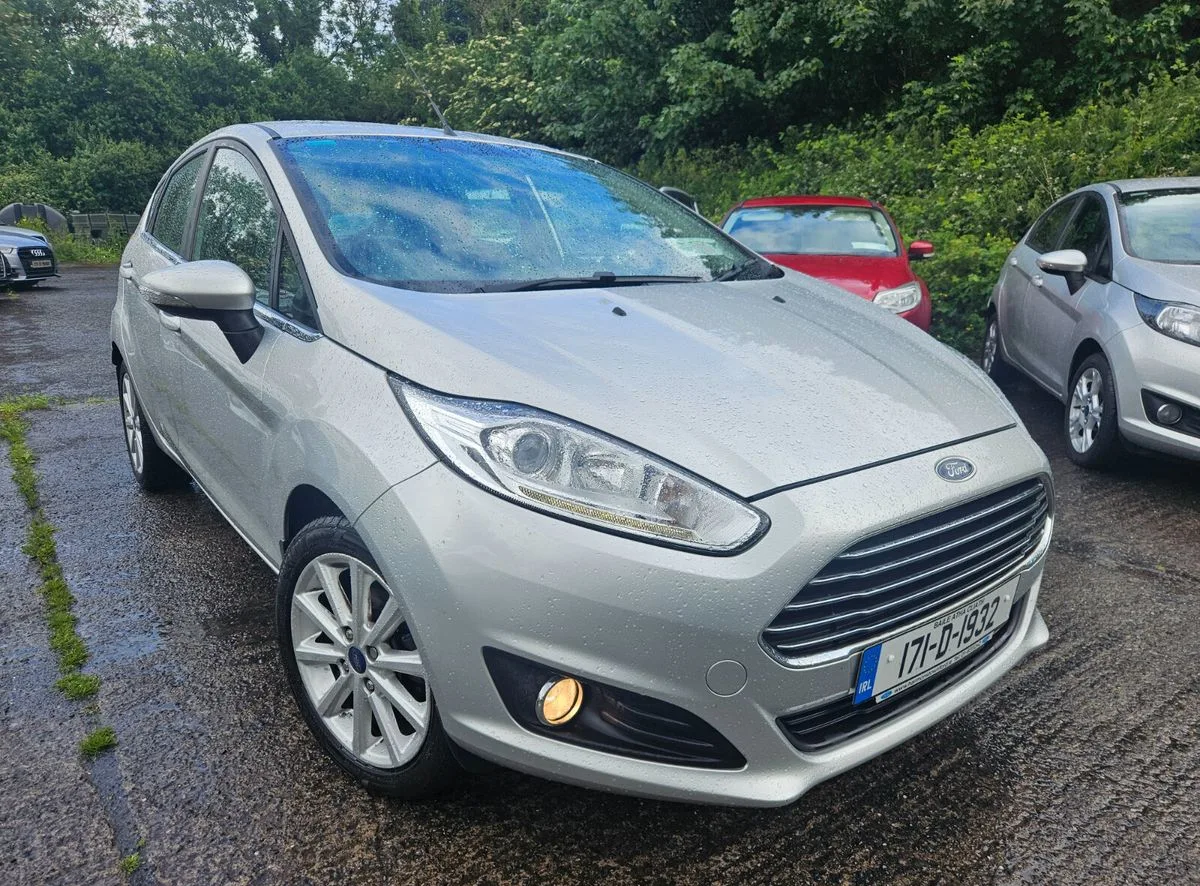 2017 Ford Fiesta – photo 2