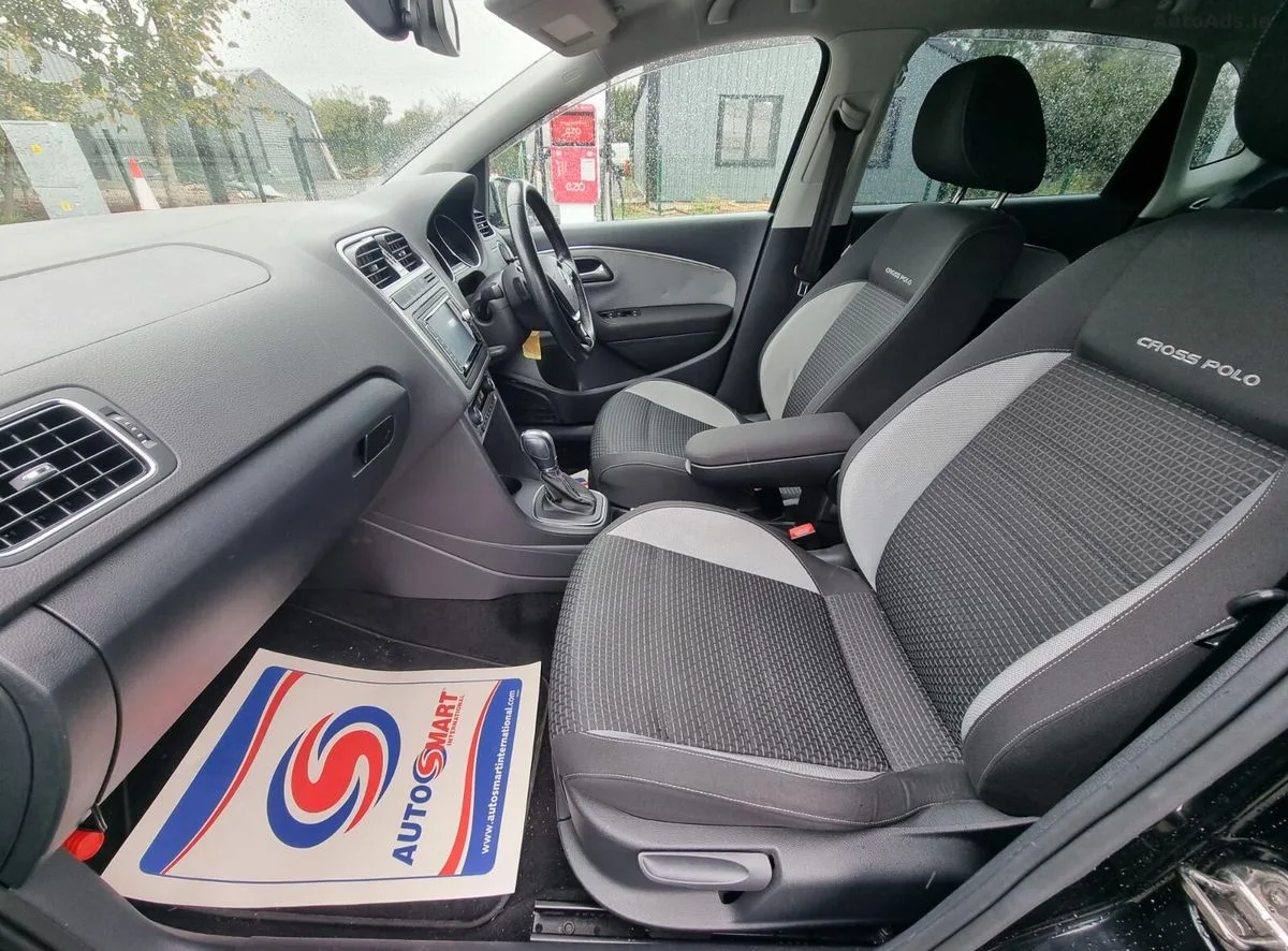2015 Volkswagen Polo – photo 12