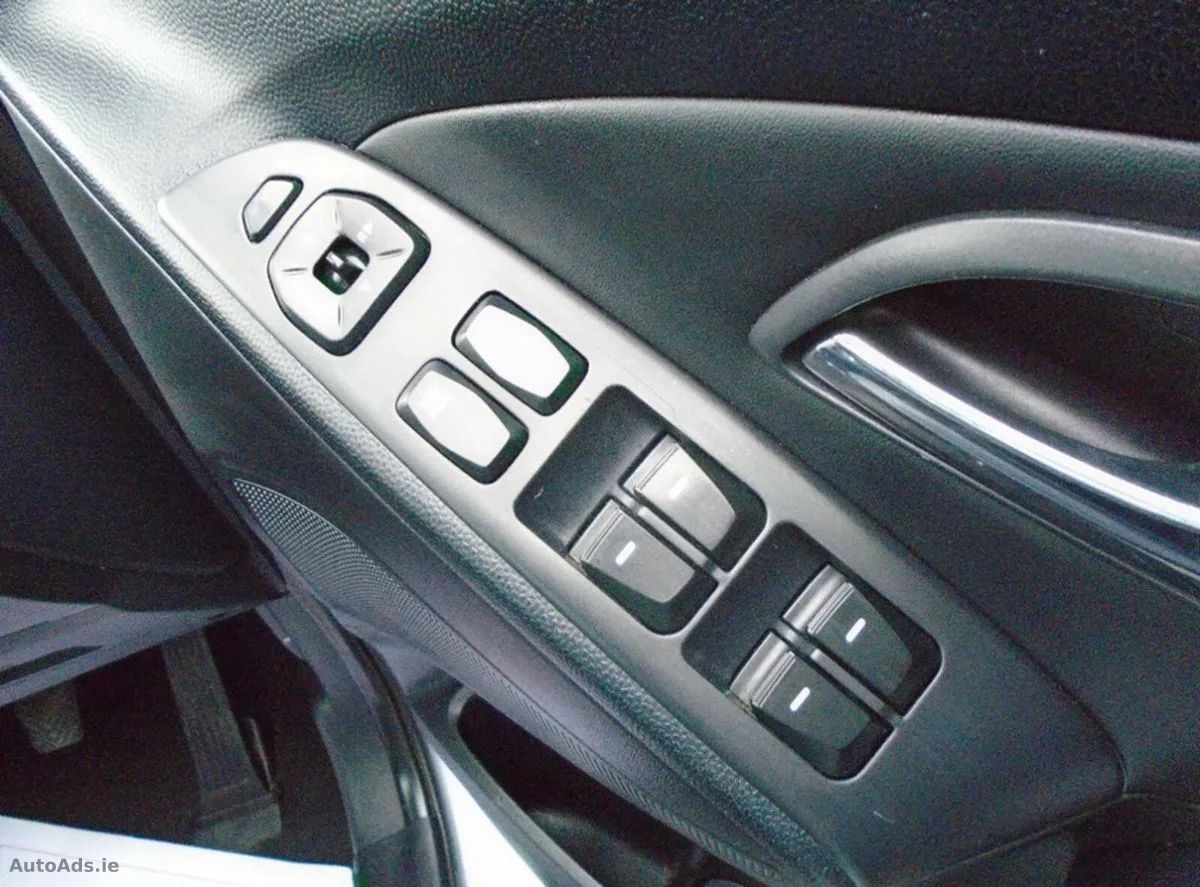 2011 Hyundai ix35 – photo 14