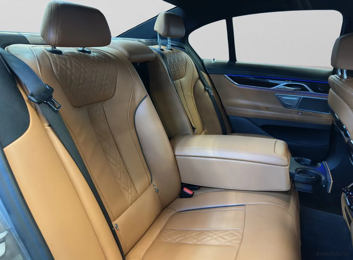 2021 BMW 7-Series – photo 14