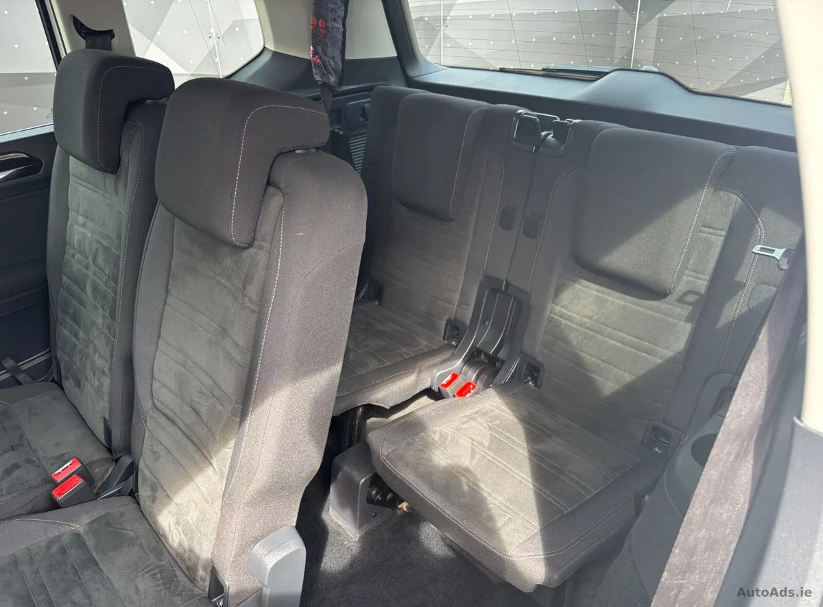 2016 Volkswagen Touran – photo 12