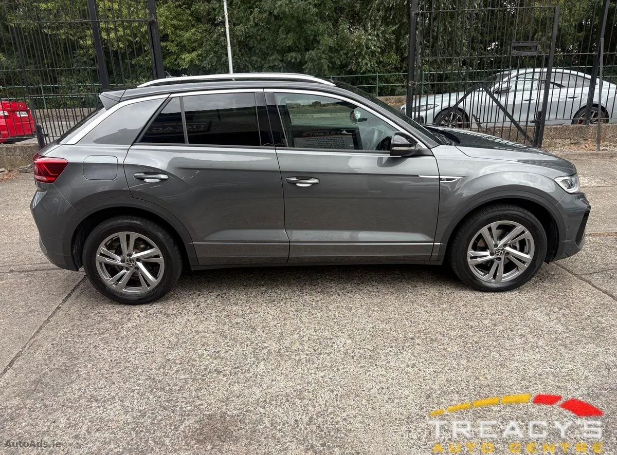 2024 Volkswagen T-Roc – photo 2