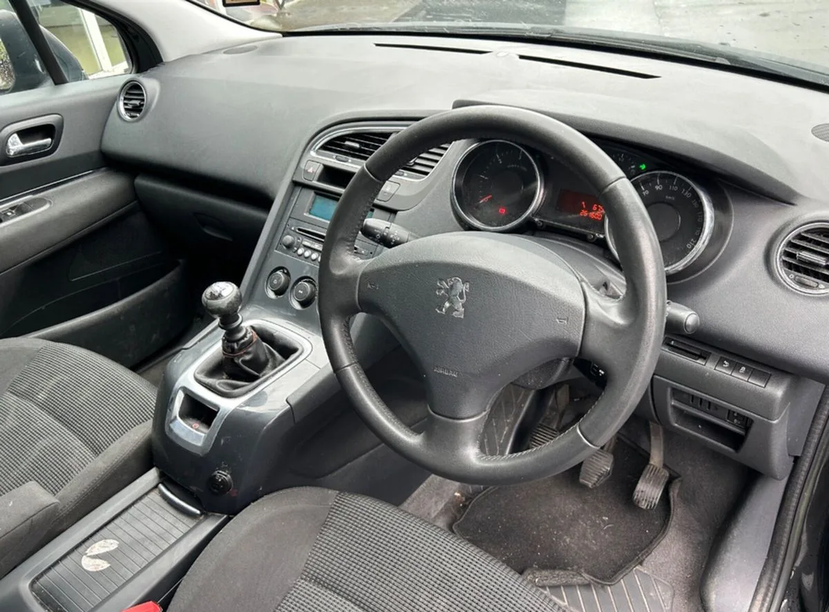 2014 Peugeot 5008 – photo 6