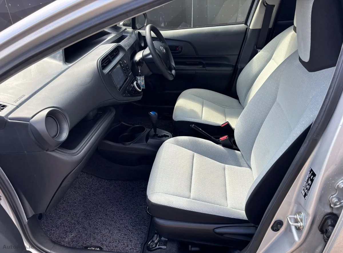 2020 Toyota Aqua – photo 10