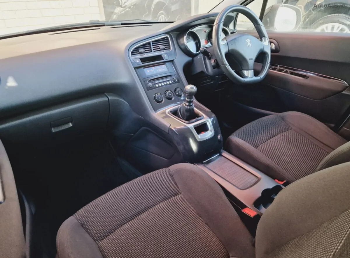 2014 Peugeot 5008 – photo 10