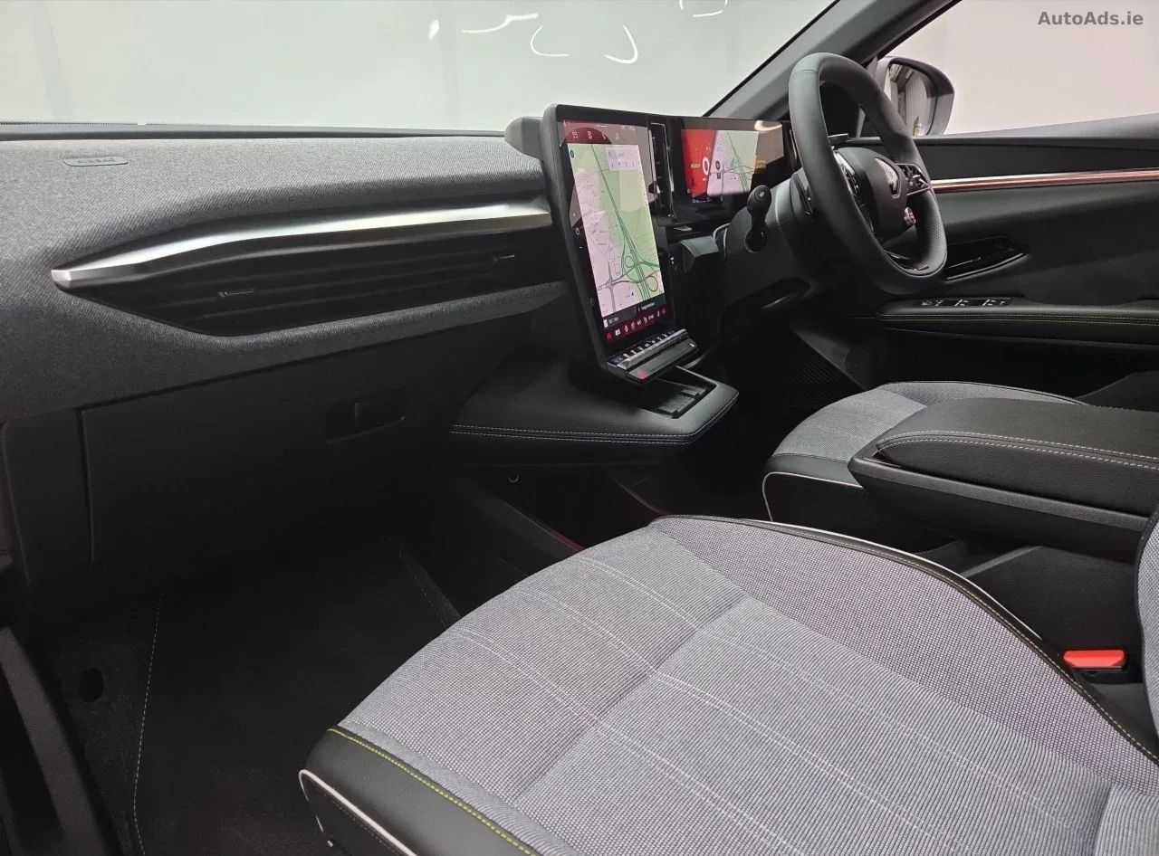 2025 Renault Megane E-Tech – photo 4