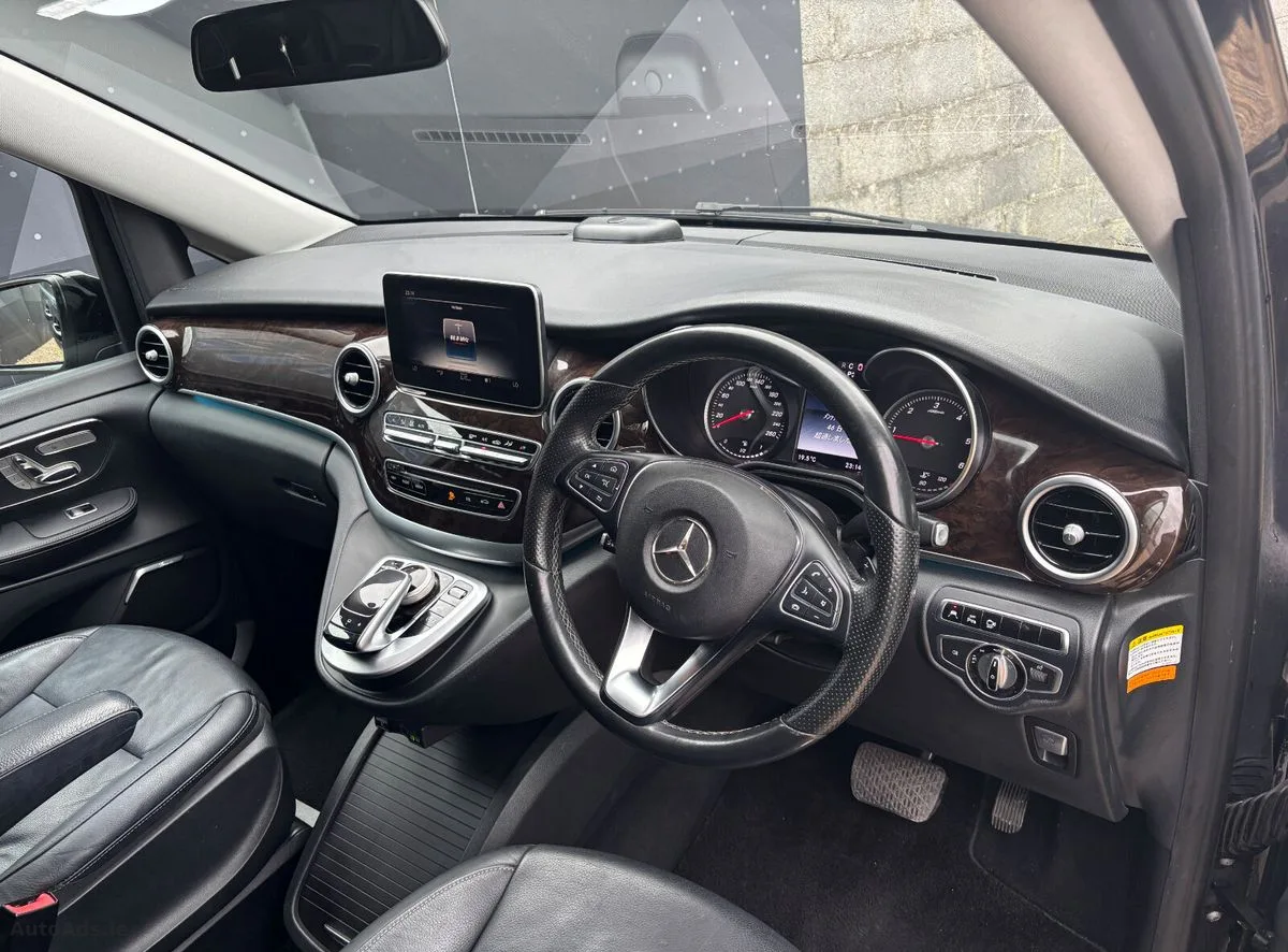 2016 Mercedes-Benz V-Class – photo 12