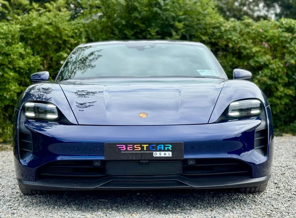 2022 Porsche Taycan – photo 11