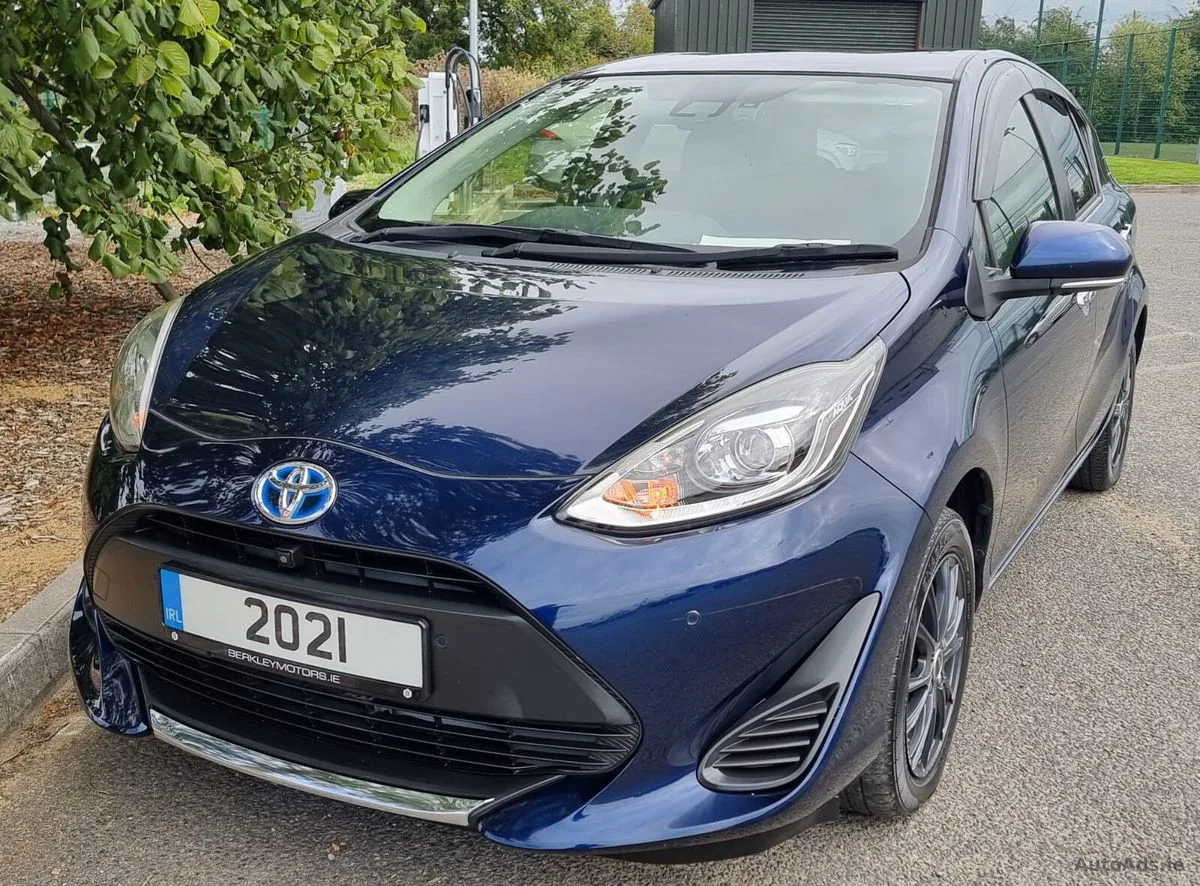 2021 Toyota Aqua – photo 3