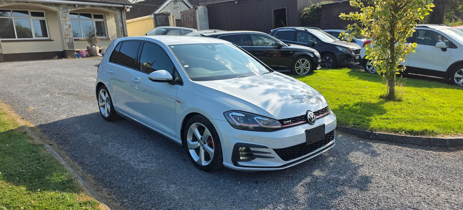 2017 Volkswagen Golf – photo 1