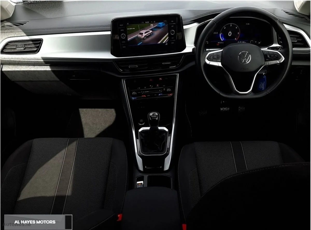 2023 Volkswagen T-Roc – photo 2