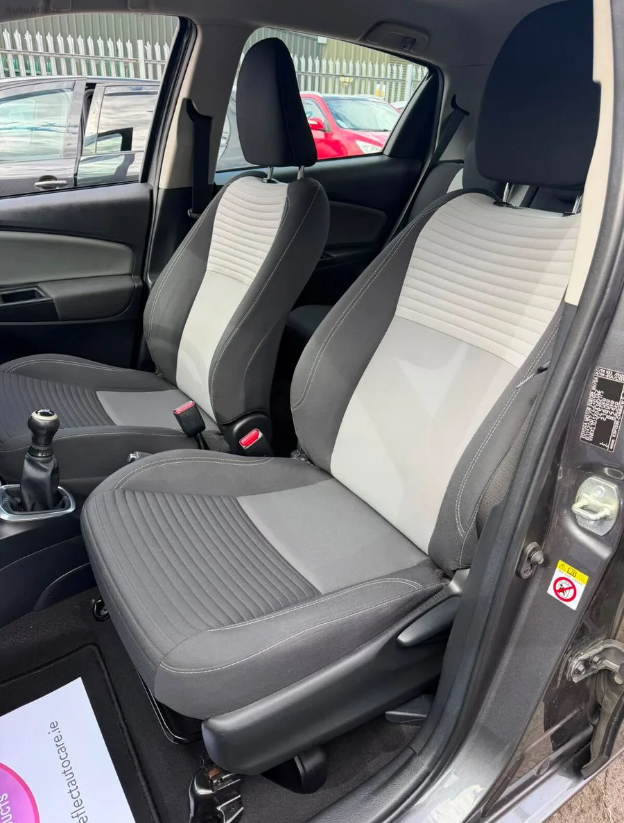 2019 Toyota Yaris – photo 16