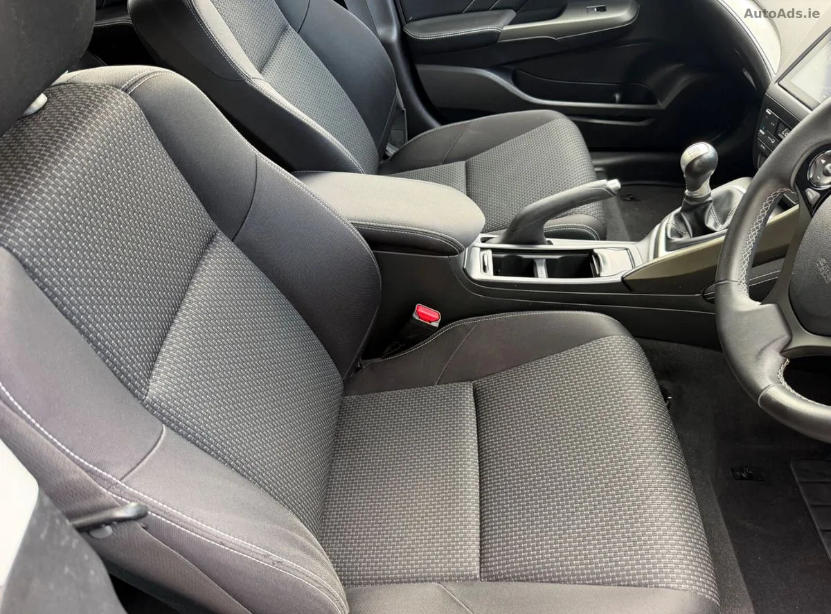 2016 Honda Civic – photo 11