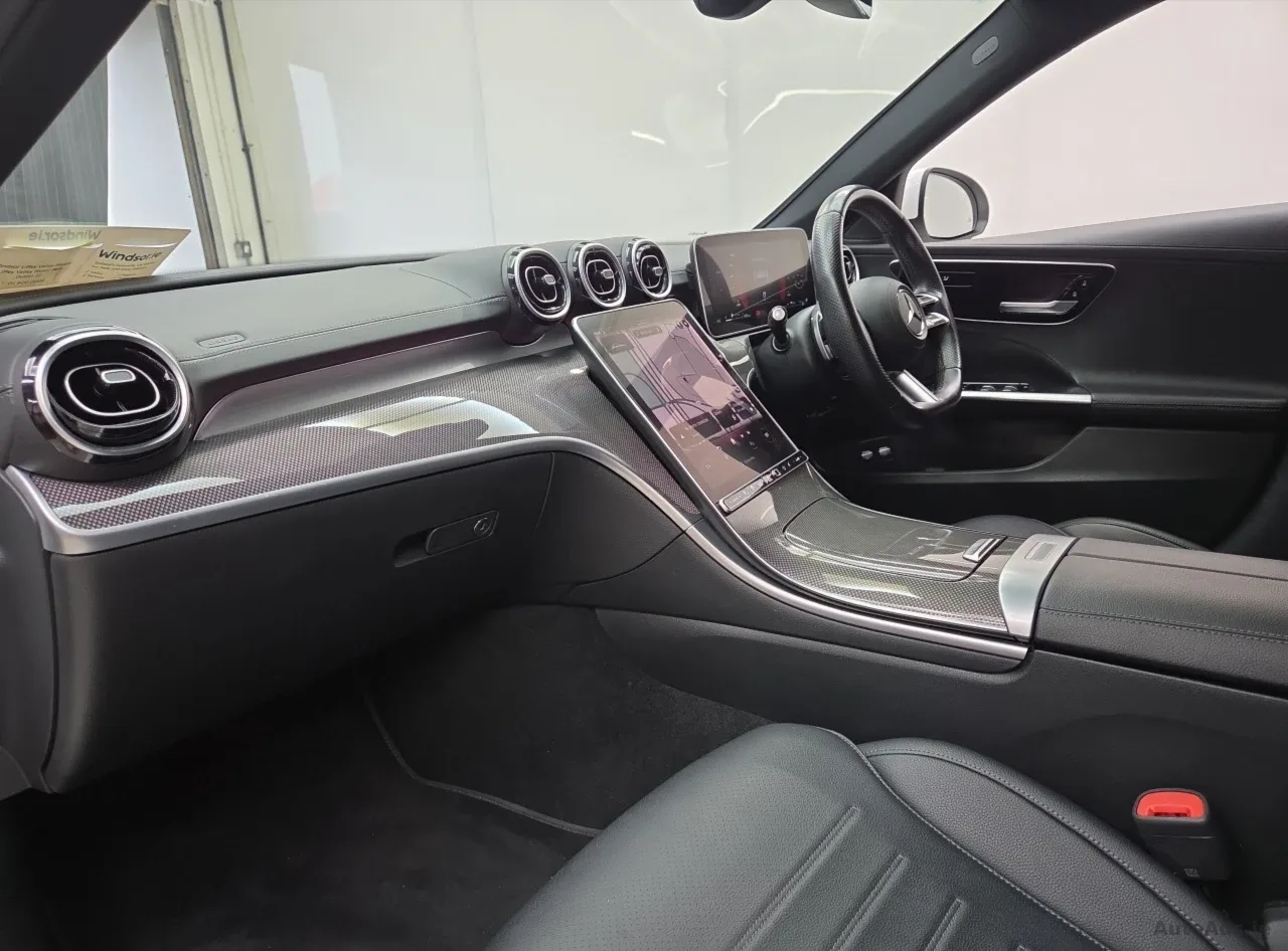 2023 Mercedes-Benz C-Class – photo 4