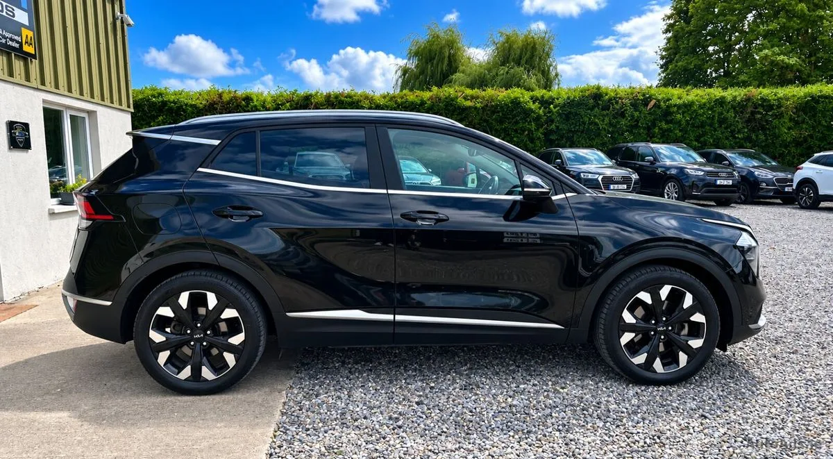 2022 Kia Sportage – photo 2