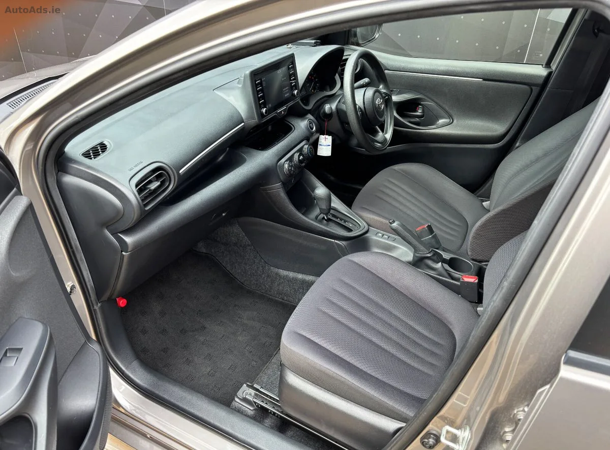 2022 Toyota Yaris – photo 5