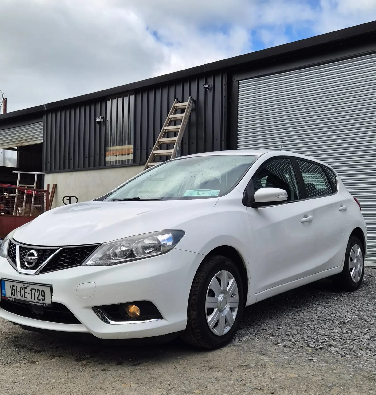 2015 Nissan Pulsar – photo 2
