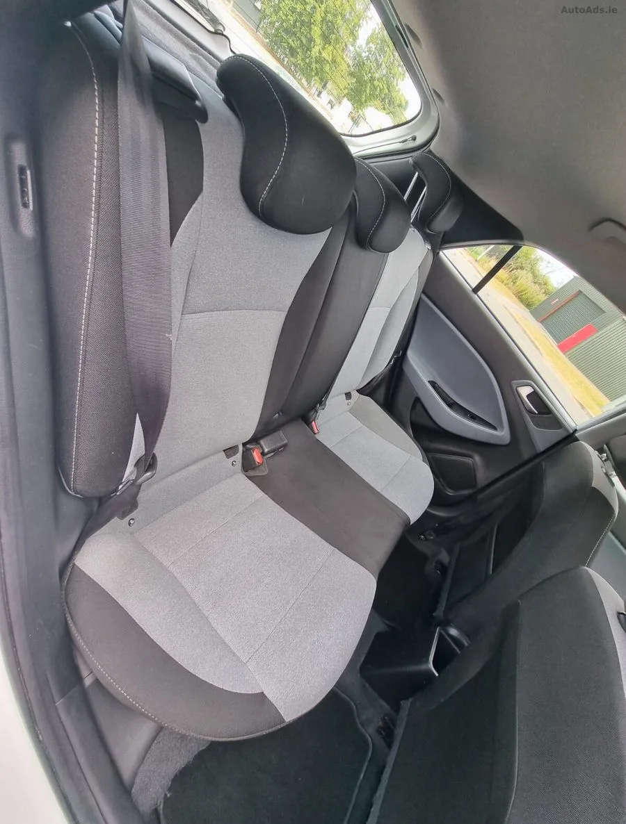 2016 Hyundai i20 – photo 20
