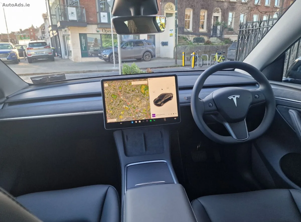 2024 Tesla Model Y – photo 7