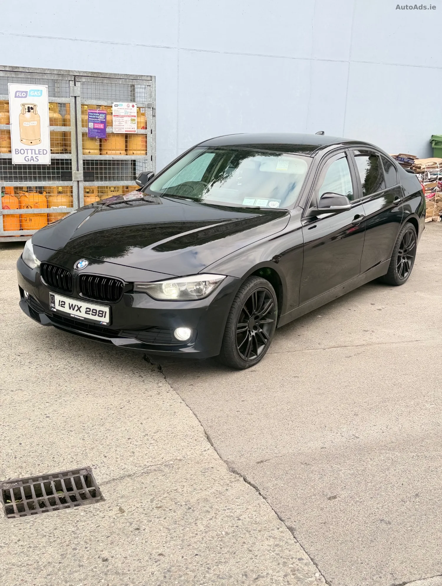 2012 BMW 3 Series – photo 2