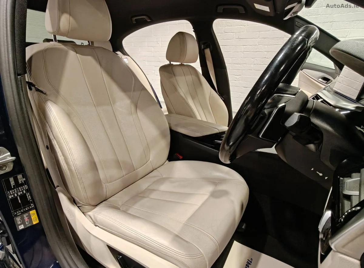 2017 BMW 5-Series – photo 14