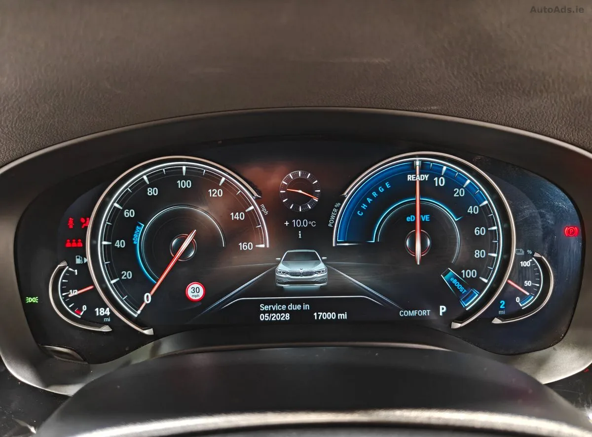2017 BMW 5-Series – photo 17