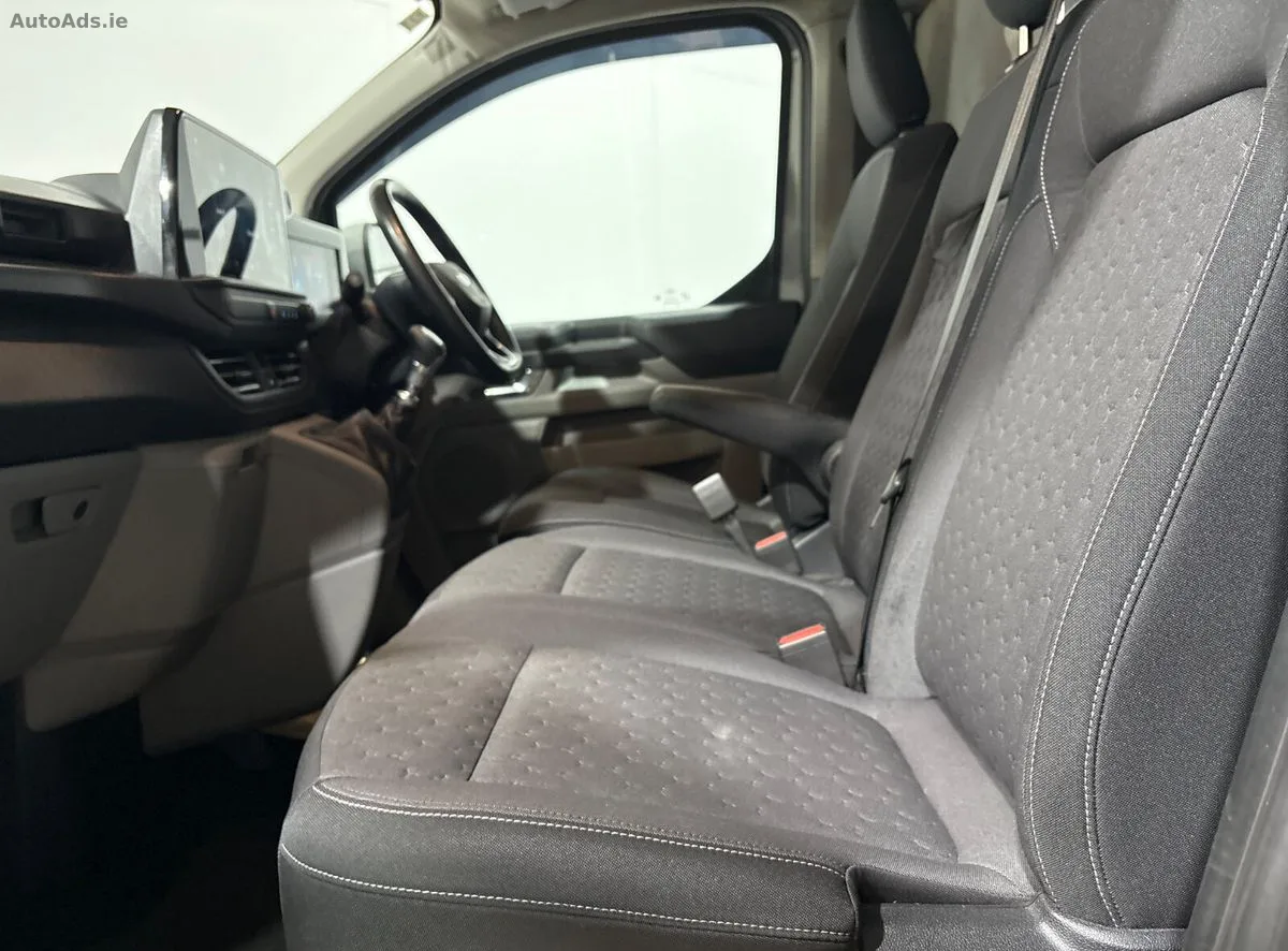 2024 Ford Transit Custom – photo 18