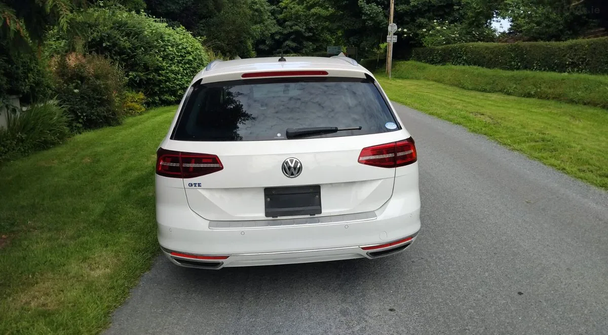 2018 Volkswagen Passat – photo 4