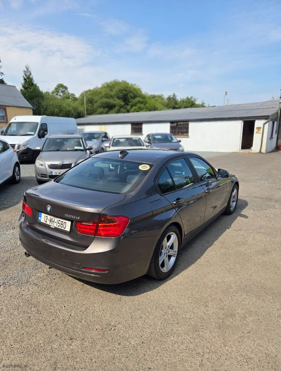 2012 BMW 3-Series – photo 10