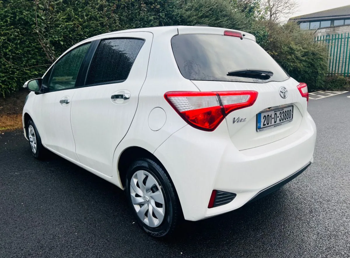 2020 Toyota Vitz – photo 10