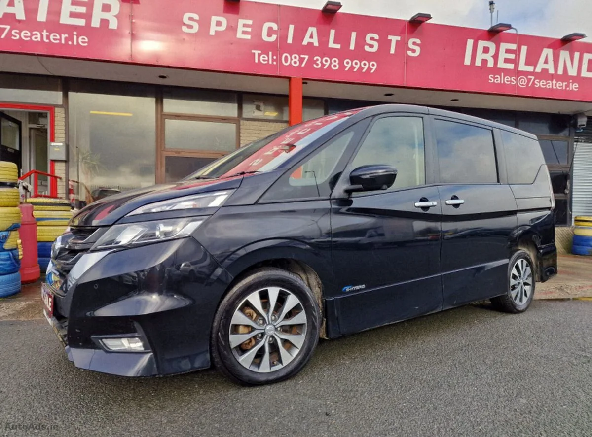 2017 Nissan Serena – photo 2