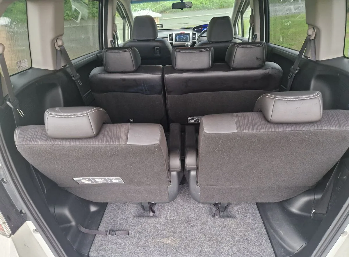 2013 Honda Freed – photo 12