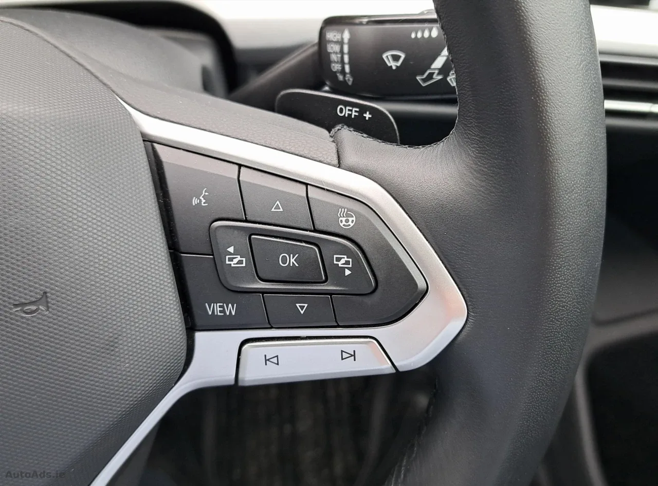 2024 Volkswagen Golf – photo 20