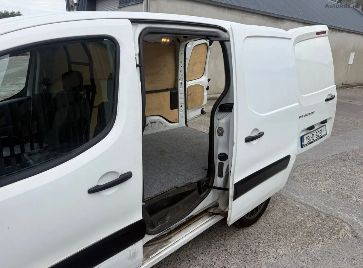 2019 Peugeot Partner – photo 12