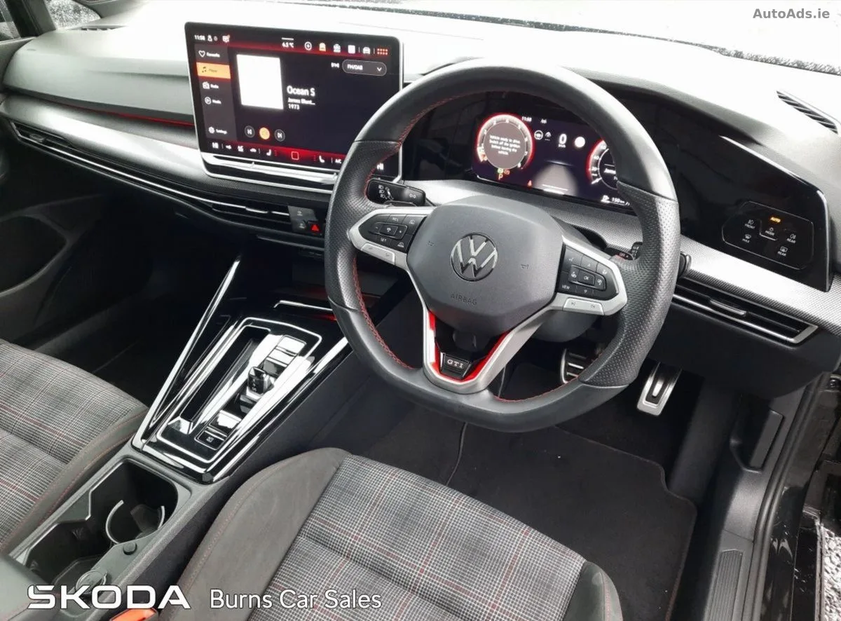 2025 Volkswagen Golf – photo 8